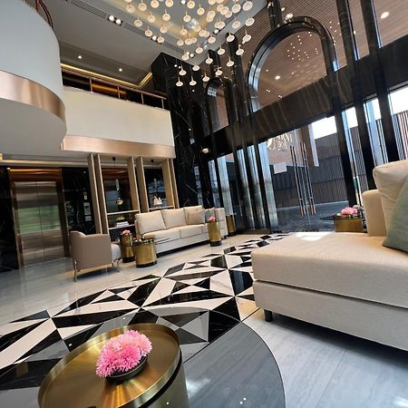 Arni Skye Hotel Bangkok Exterior foto