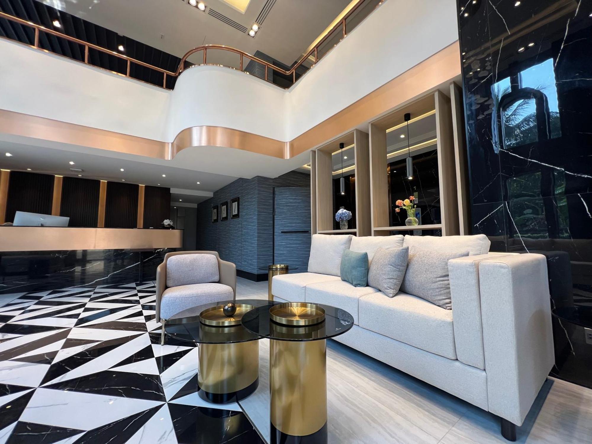 Arni Skye Hotel Bangkok Exterior foto