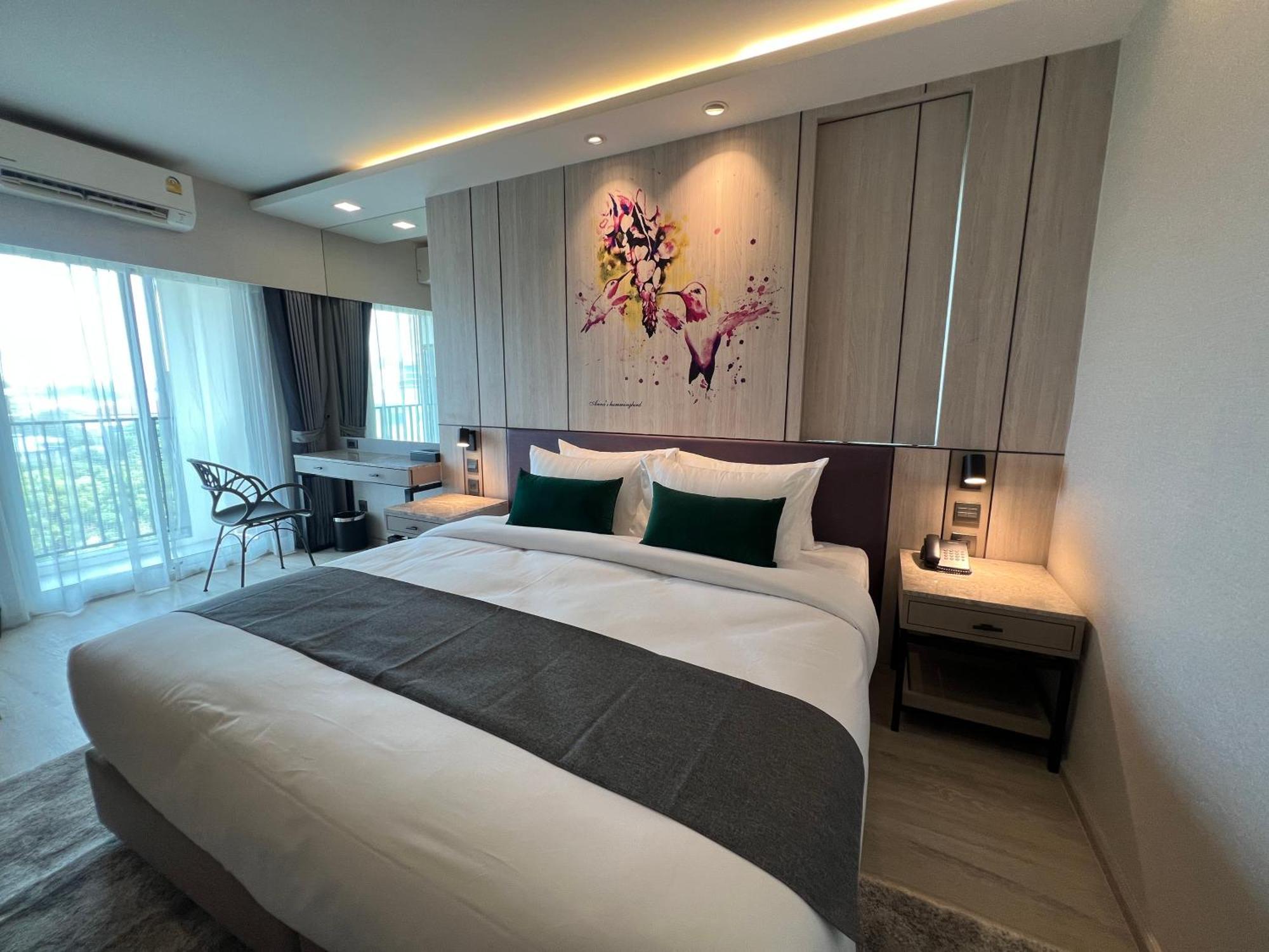 Arni Skye Hotel Bangkok Exterior foto