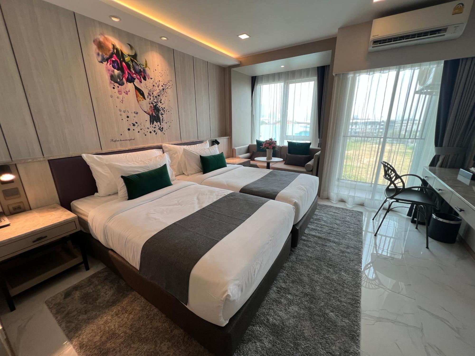 Arni Skye Hotel Bangkok Exterior foto